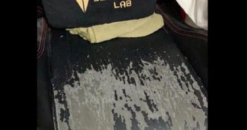 SECRETLAB CHAIRS PEELING AFTER 1 YEAR! BAD QUALITY ”PREMIUM’ CHAIRS?! secretlab